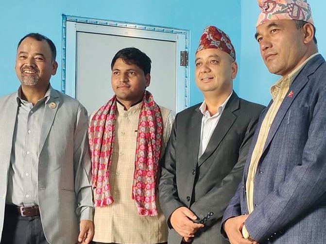 माओवादी केन्द्रमै फर्किए युवा नेता किरण प्रकाश